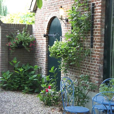 Bed And Garden Alde Coninckshof Bed and Breakfast Weurt Exteriör bild